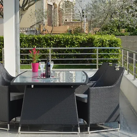 Apartment Luxury Zana *